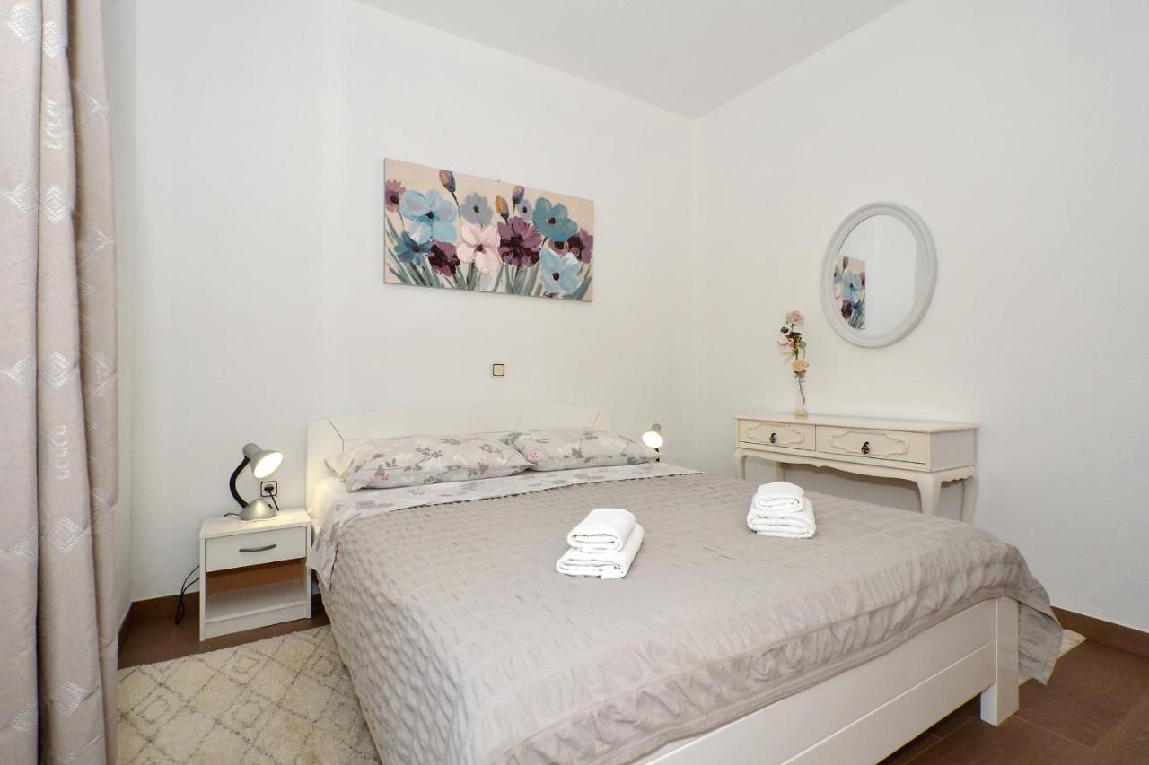 Apartment Una Сегет-Враница Экстерьер фото