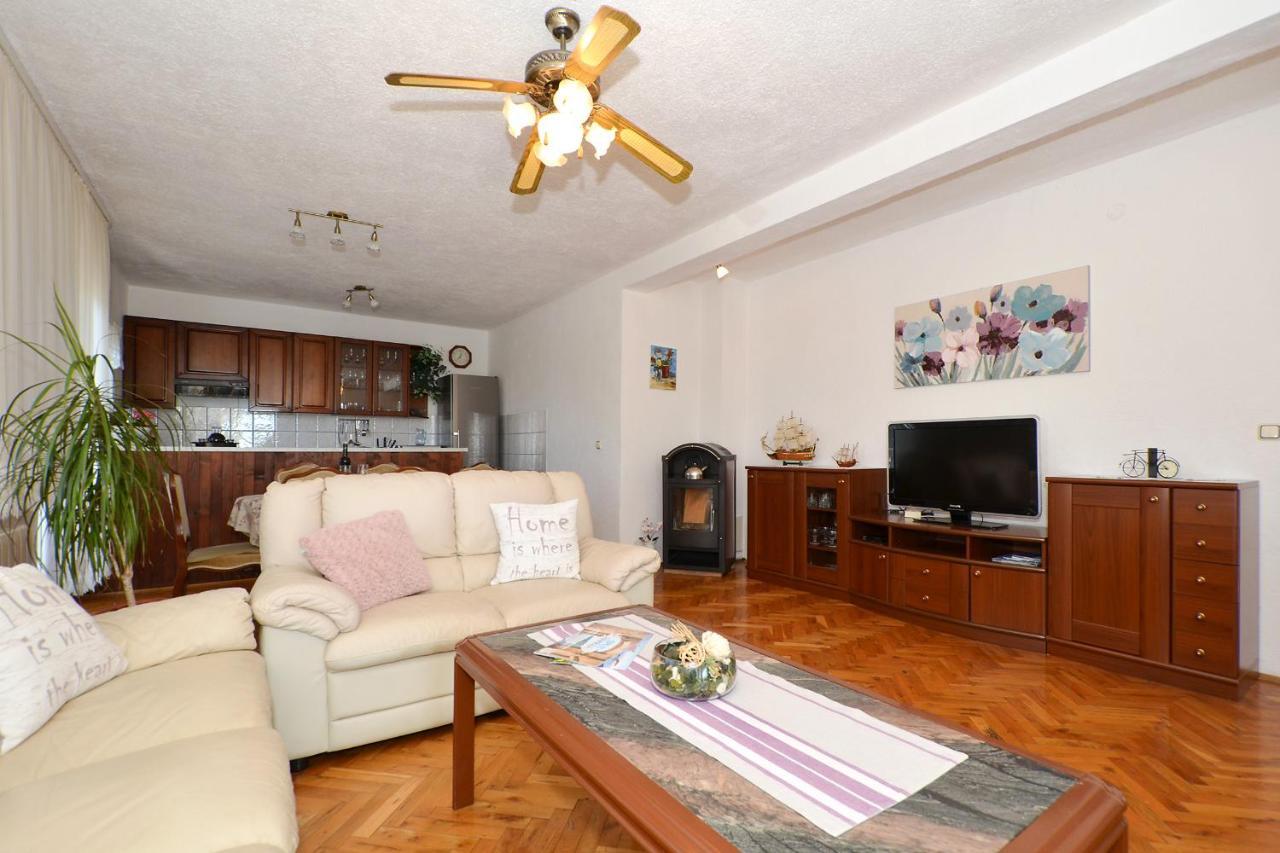 Apartment Una Сегет-Враница Экстерьер фото